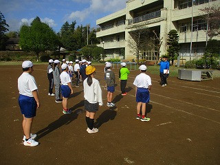 １