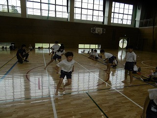 ６