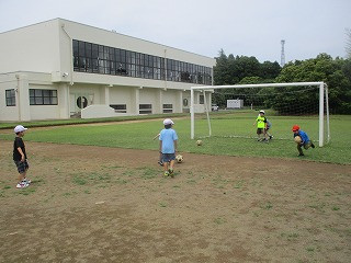 １