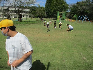 て7