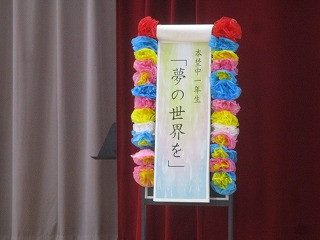 ９