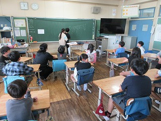の３