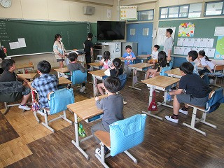 の６