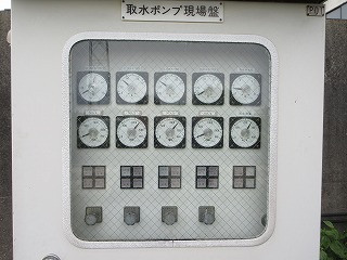 ５