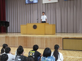 １
